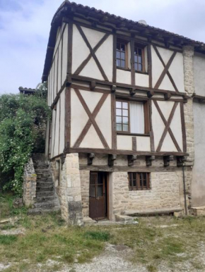 AUBERGE dans LES GORGES DE L'AVEYRON